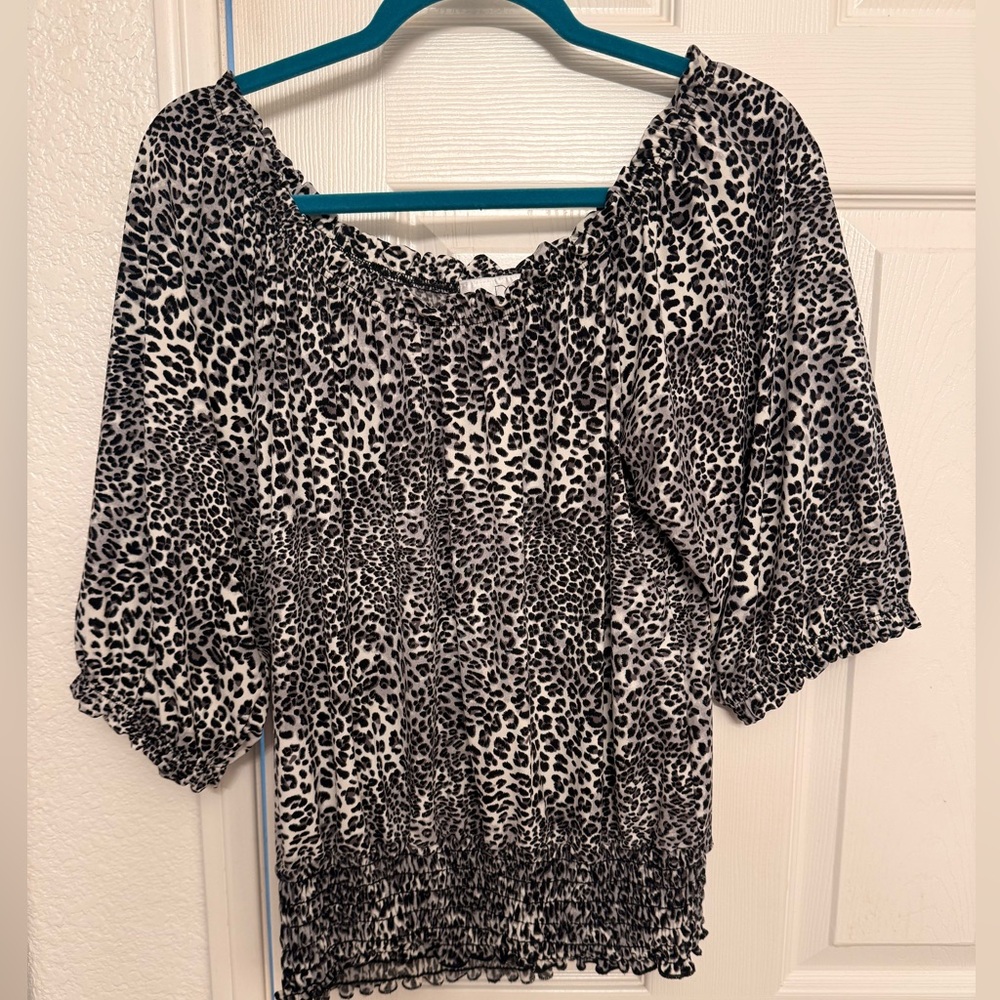Women’s Off-Shoulder Leopard Print Blouse - Black & White